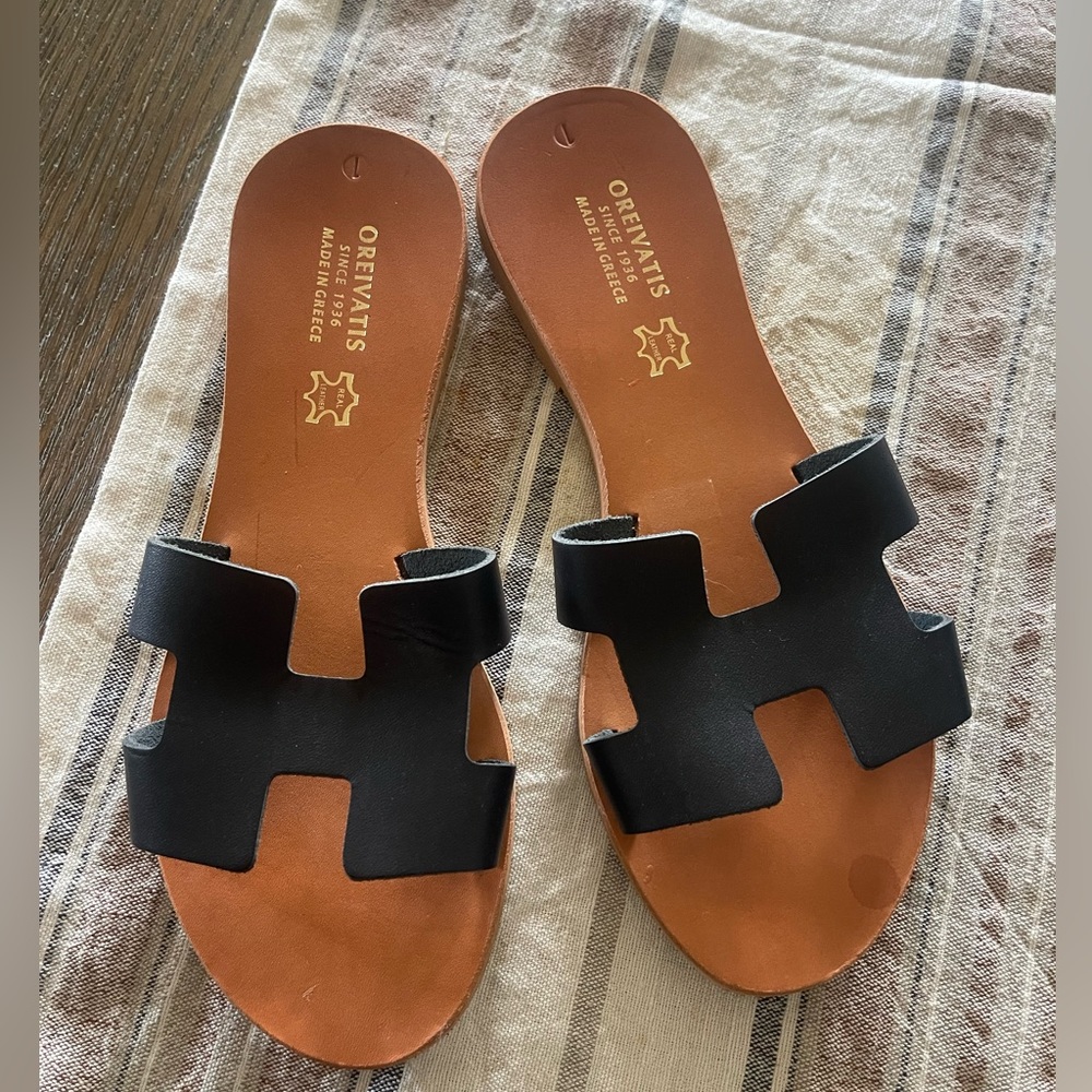 Oreivatis real leather sandals size 9